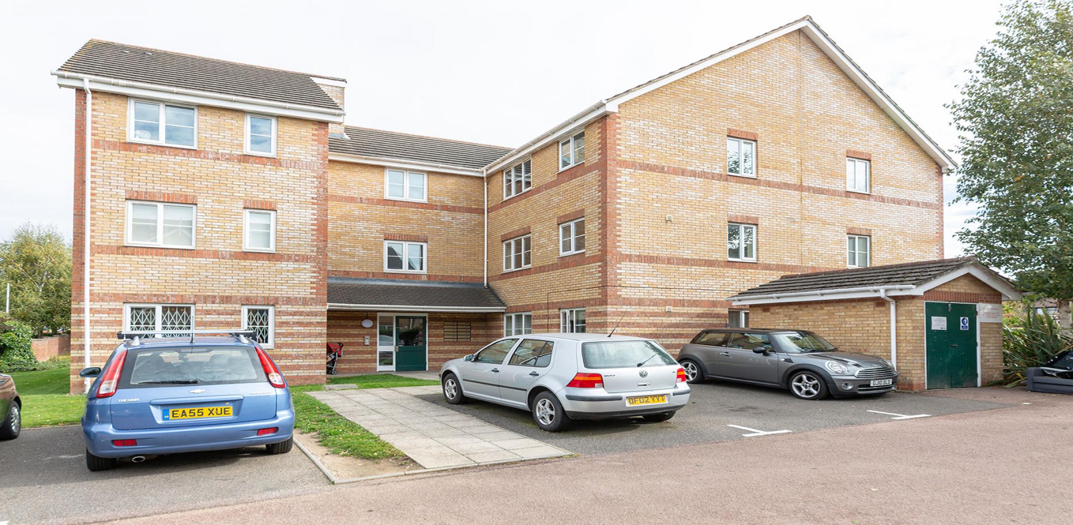			UNDER OFFER , 1 Bedroom, 1 bath, 1 reception Flat			 Windmill Drive, CRICKLEWOOD